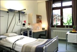Patientenzimmer Tränensackentfernung Kassel